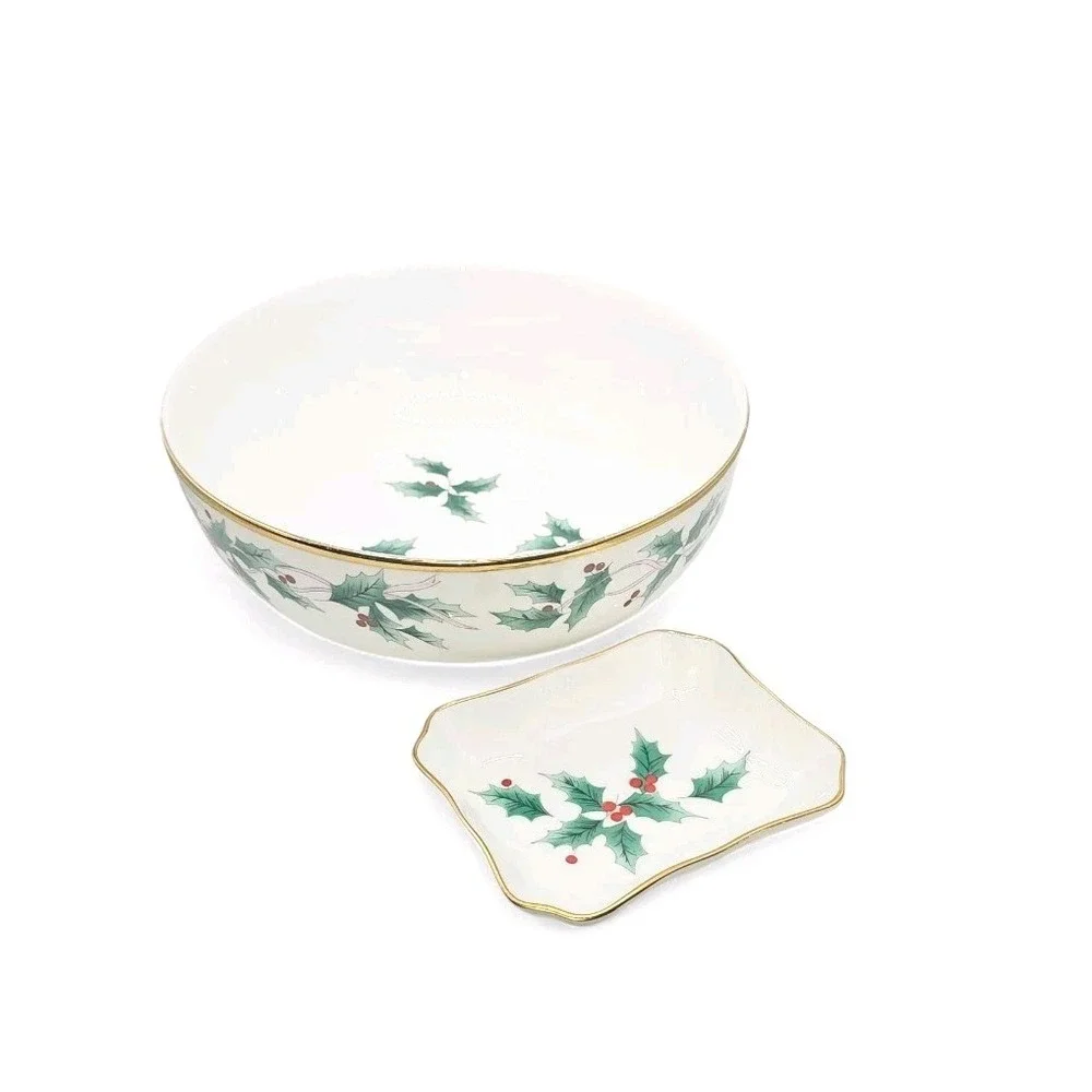 Mikasa Christmas Pattern Holly Ribbon Small Chelsea Serving‎ Tray 4.75